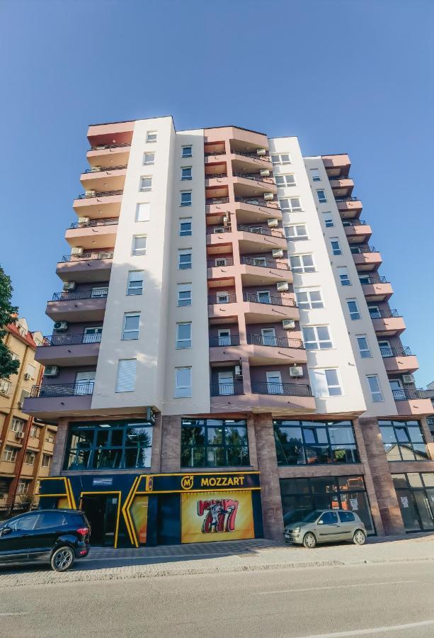 Urban Lux Apartmani Kragujevac Exterior photo